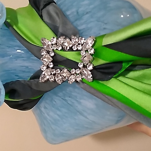 Vintage Crystal Rhinestone Scarf Clip - Picture 4 of 6